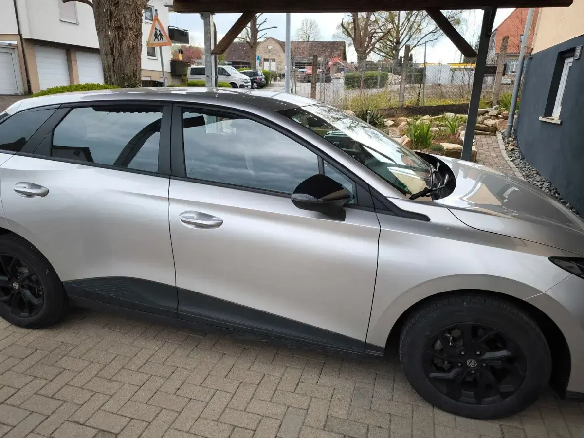 Gebraucht MG MG4 EV 125 kW (170 PS) 2023 Silber Kleinwagen