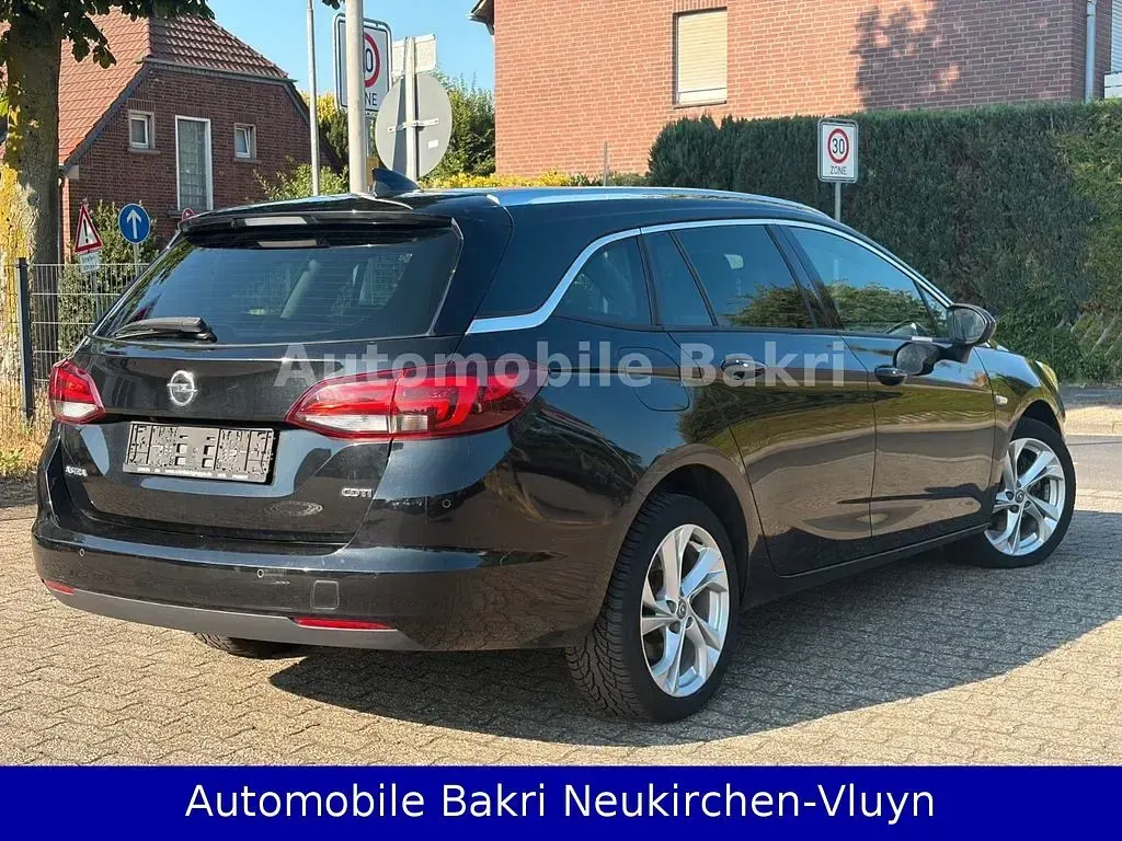 Gebraucht Opel Astra Innovation 136 PS (100 kW) 2016 Schwarz Kombi