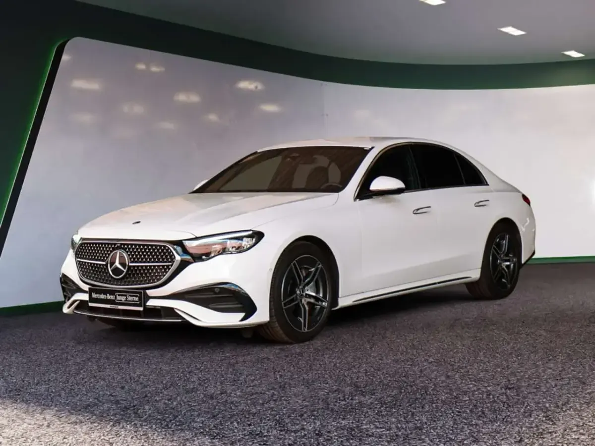 Gebraucht Mercedes E200 Advanced 204 PS (150 kW) 2025 Weiss / polarweiß Limousine