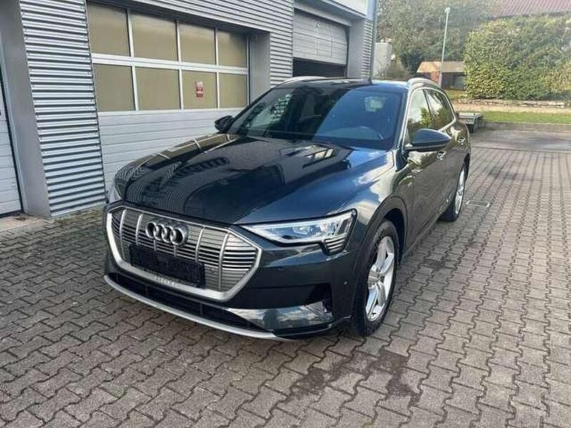 Second-hand Audi e-tron Advanced Plus 230 kW (313 CP) 2020 Gri SUV
