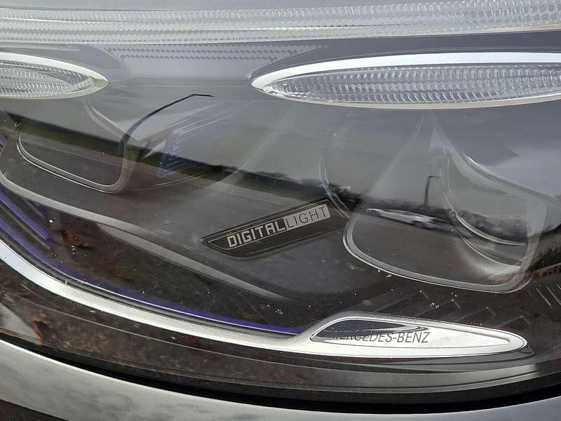 Gebraucht Mercedes GLC300 Advanced 258 PS (189 kW) 2023 Schwarz SUV