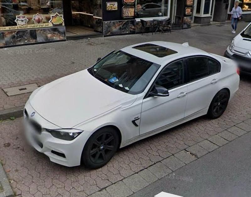 Second-hand BMW 320 183 CP (134 kW) 2012 Alb Berlinǎ