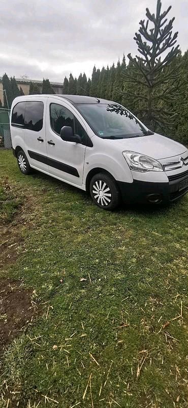 Gebraucht Citroën Berlingo 75 PS (55 kW) 2010 Weiß Van / Kleinbus