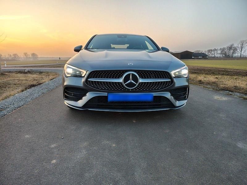 Gebraucht Mercedes CLA250 224 PS (164 kW) 2019 Grau Limousine