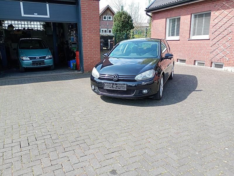 Gebraucht VW Golf VI Sport 122 PS (89 kW) 2011 Schwarz Kleinwagen