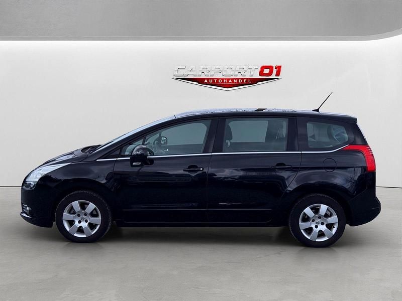 Gebraucht Peugeot 5008 Active 150 PS (110 kW) 2011 Schwarz Van / Kleinbus