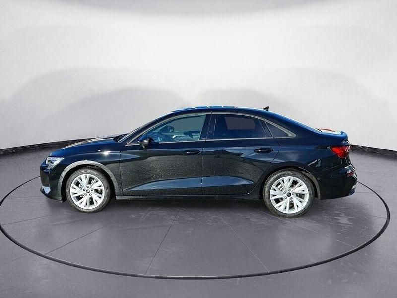 Gebraucht Audi A3 Advanced 116 PS (85 kW) 2025 Schwarz Limousine