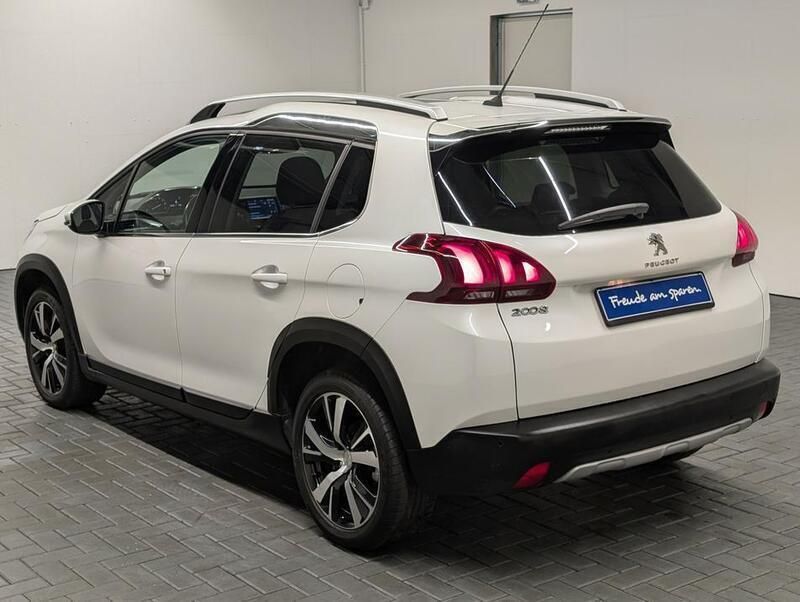 Gebraucht Peugeot 2008 Allure 110 PS (80 kW) 2018 Weiß (perlmuttweissmet.) SUV