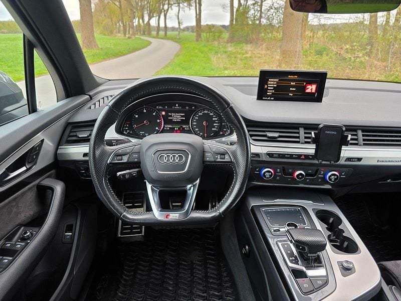 Gebraucht Audi Q7 Sport 272 PS (200 kW) 2017 Grau SUV
