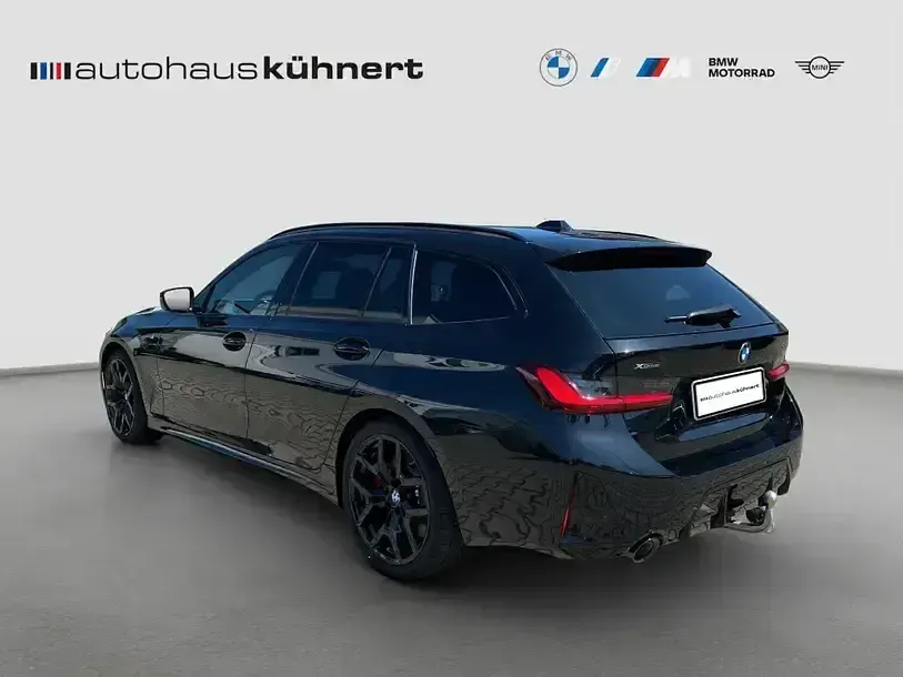 Gebraucht BMW 320 M Sport 190 PS (139 kW) 2026 Schwarz Kombi