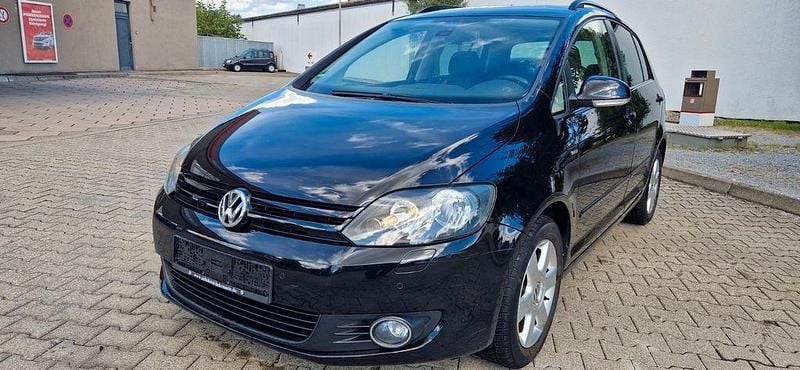 Schwarz Gebraucht 2012 VW Golf VII Match Limousine | 4.800 € (Superpreis) - Bild 1/4