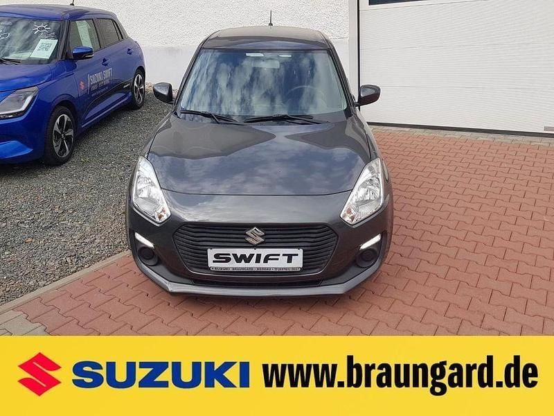 Gebraucht 2018 Suzuki Swift Club Limousine | 7.950 € (Fairer Preis) - Bild 1/4