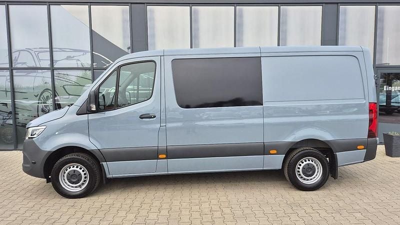 Gebraucht Mercedes Sprinter 190 PS (139 kW) 2023 Grau Van