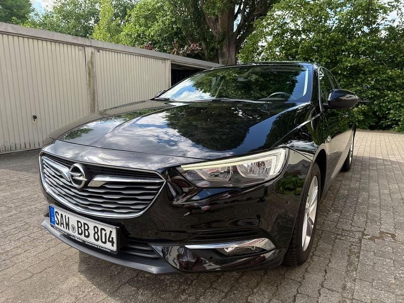 Gebraucht Opel Insignia Edition 140 PS (102 kW) 2017 Schwarz Limousine