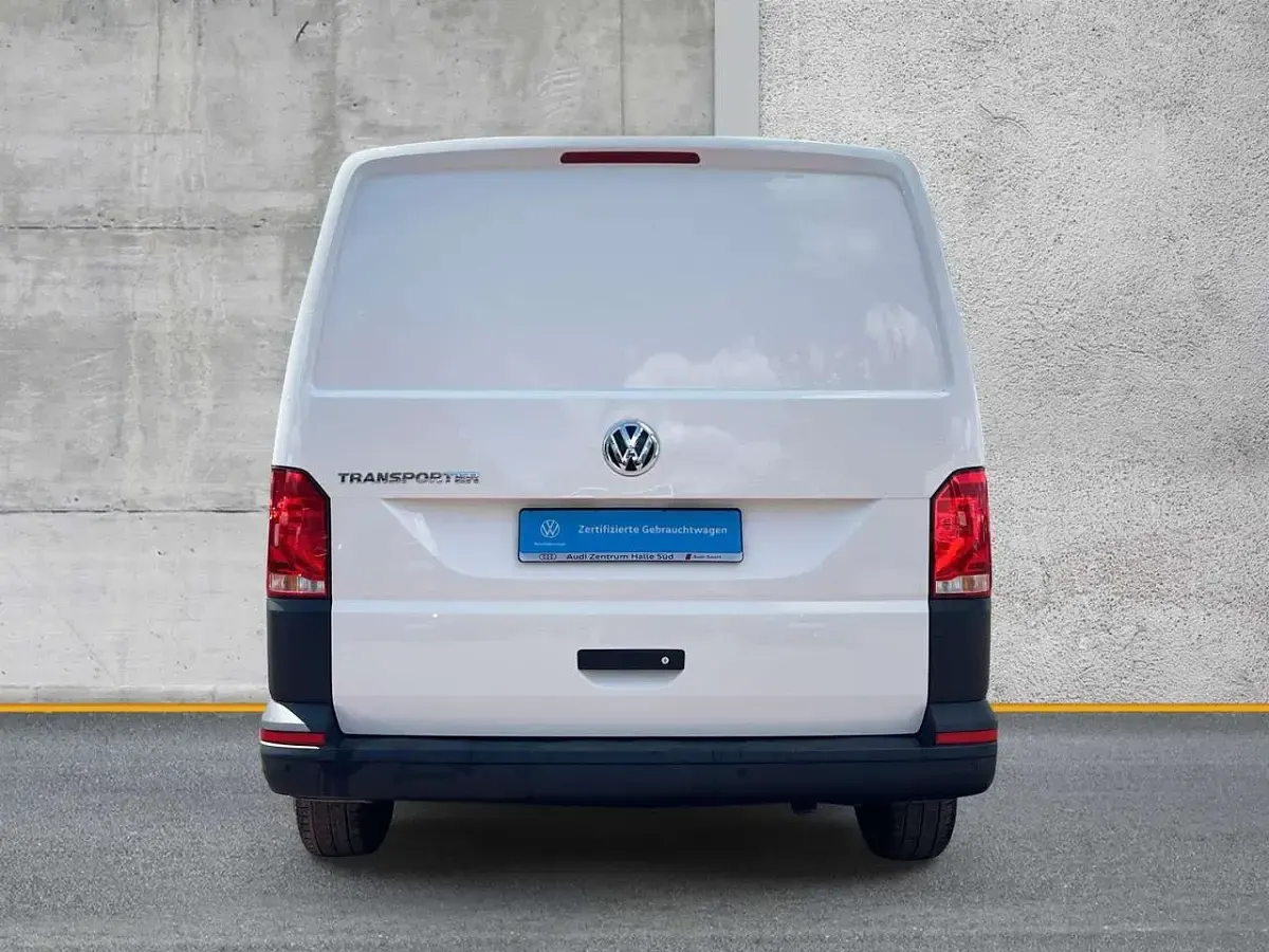Gebraucht VW T6.1 150 PS (110 kW) 2021 Candyweiß Van