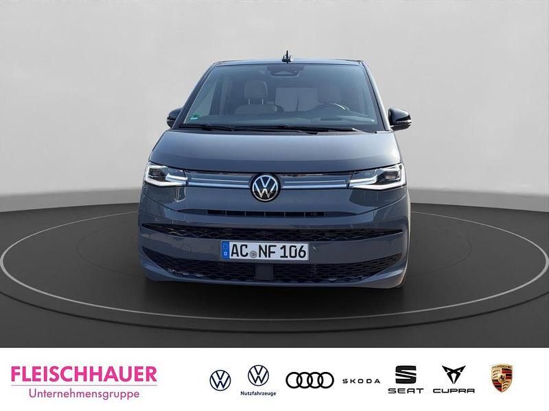 Gebraucht VW Multivan Edition 150 PS (110 kW) 2026 Grau Van