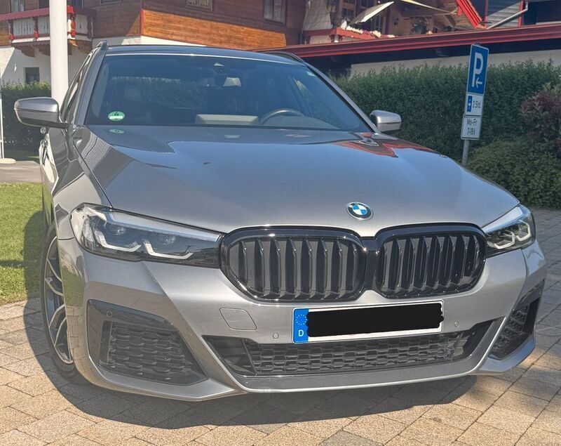 Grau Gebraucht 2023 BMW 540 M Sport Limousine | 53.500 € (Fairer Preis) - Bild 1/4