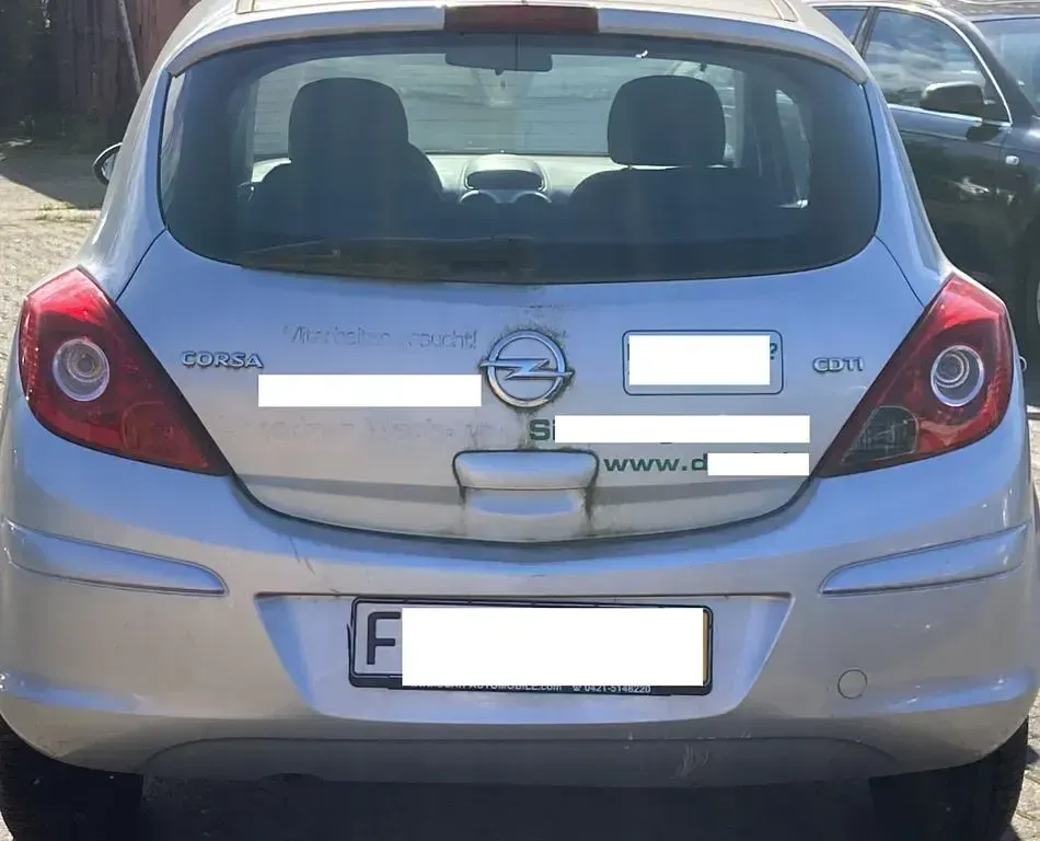 Usata Opel Corsa Selection 75 CV (55 kW) 2014 Argento Utilitaria