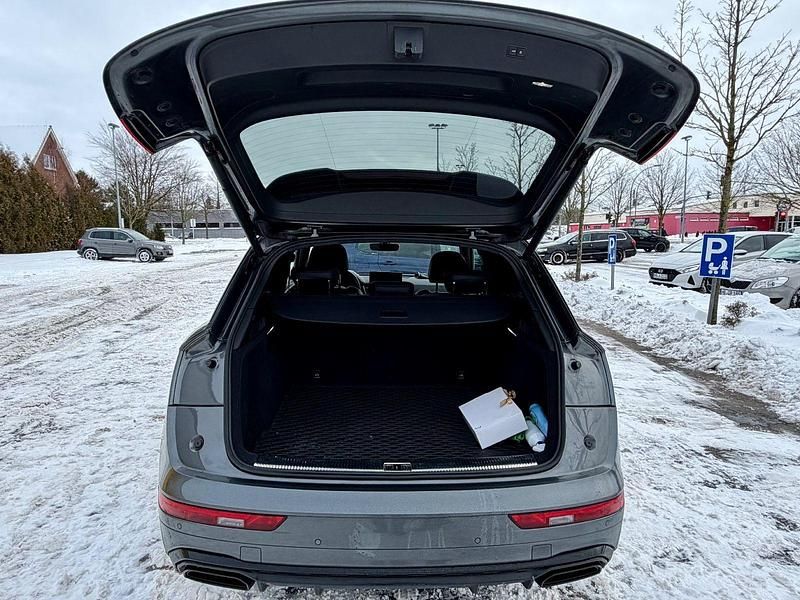Second-hand Audi Q5 S-Line 286 CP (210 kW) 2022 Gri SUV