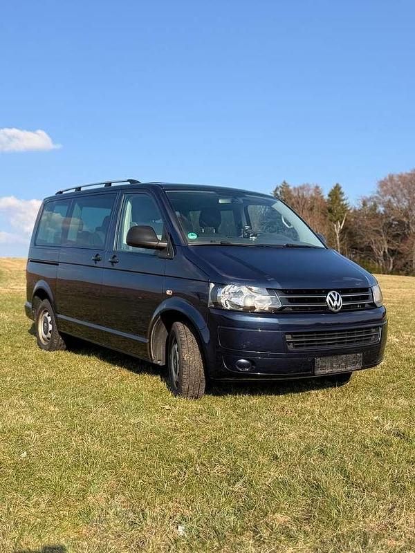 Gebraucht VW Multivan Startline 140 PS (102 kW) 2014 Blau Van / Kleinbus