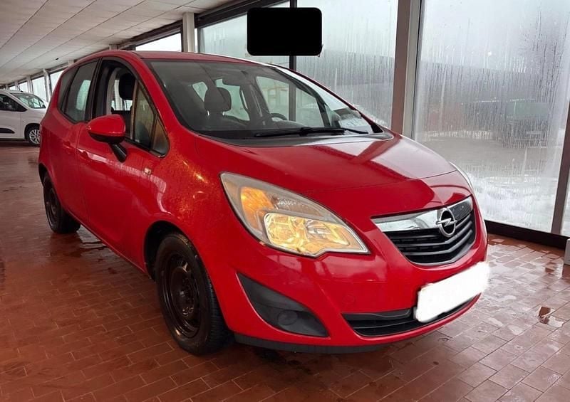 Gebraucht Opel Meriva 101 PS (74 kW) 2010 Rot Van / Kleinbus