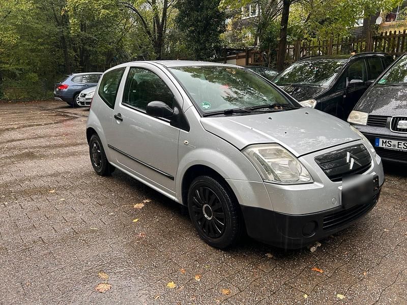 Grau Gebraucht 2006 Citroën C2 Kleinwagen | 450 € (Guter Preis) - Bild 1/4