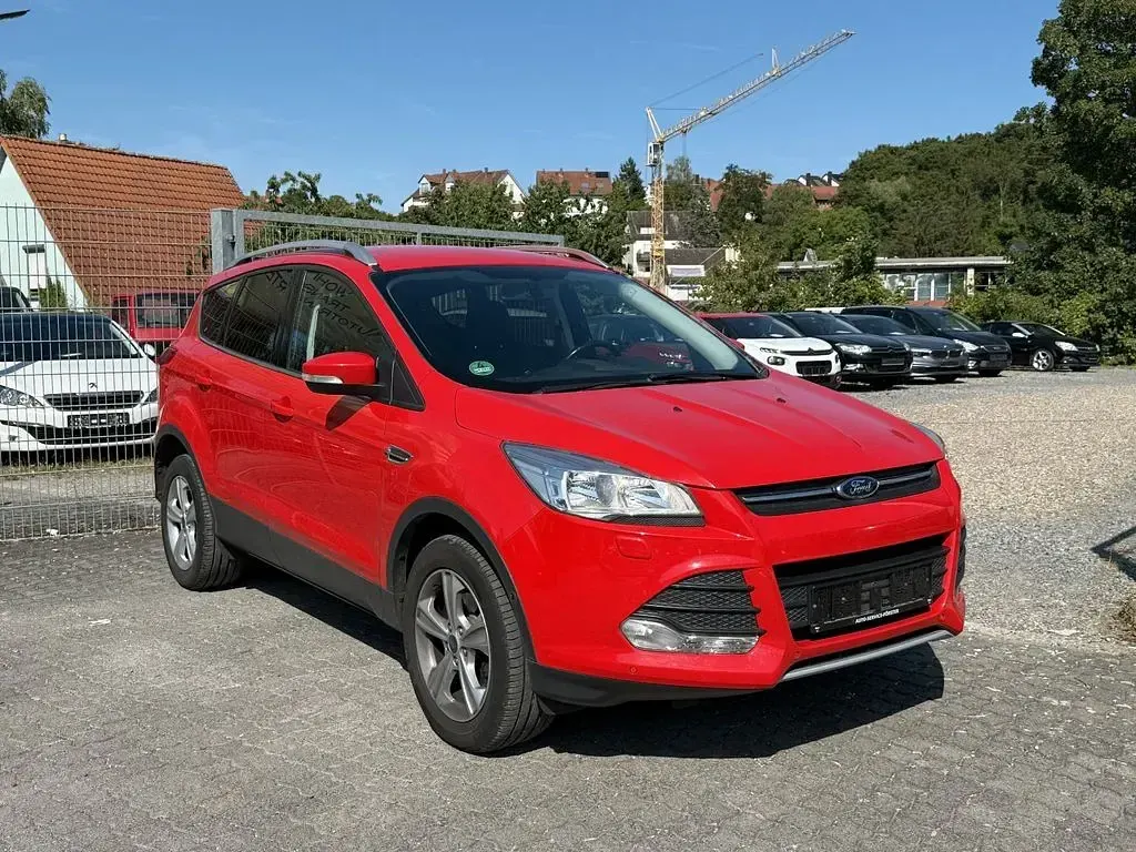 Gebraucht Ford Kuga 150 PS (110 kW) 2014 Rot SUV
