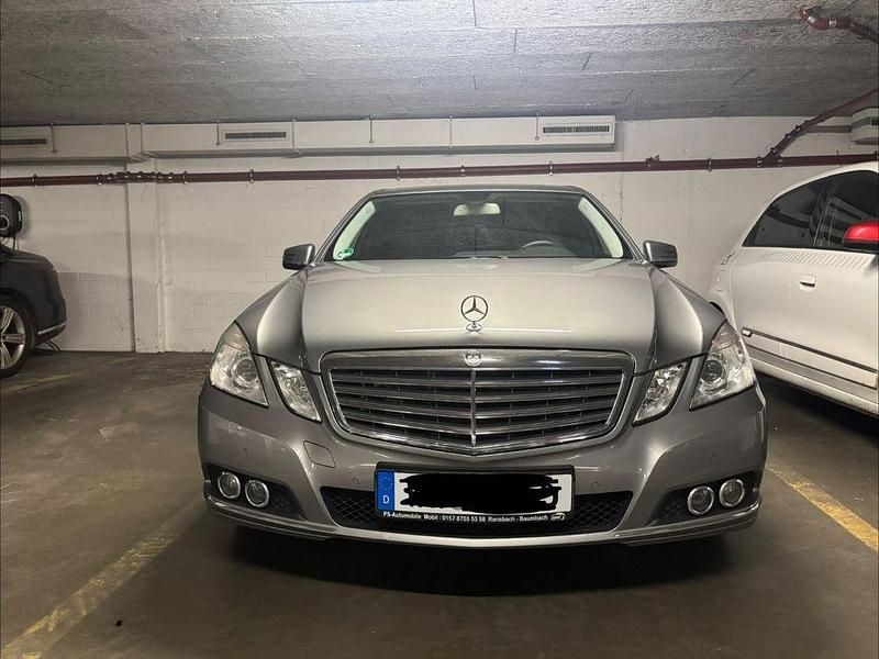 Gebraucht Mercedes E300 231 PS (169 kW) 2010 Grau Limousine
