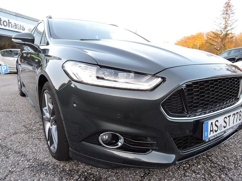 Gebraucht Ford Mondeo ST-Line 180 PS (132 kW) 2018 Grün Kombi