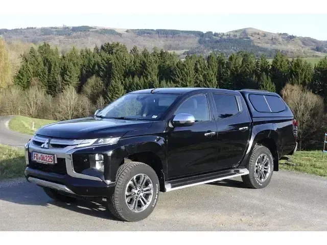 Gebraucht Mitsubishi L200 Spirit 150 PS (110 kW) 2019 Schwarz Pickup