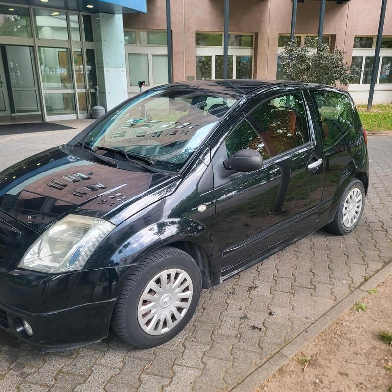Schwarz Gebraucht 2004 Citroën C2 Kleinwagen | 1.550 € (Fairer Preis) - Bild 1/4