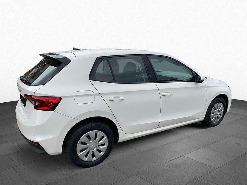 Neu Skoda Fabia Essence 95 PS (69 kW) 2026 Weiß Kleinwagen