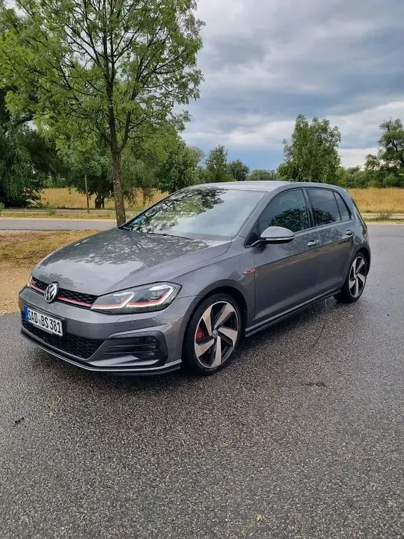 Gebraucht VW Golf VII GTI 245 PS (180 kW) 2017 Grau Limousine