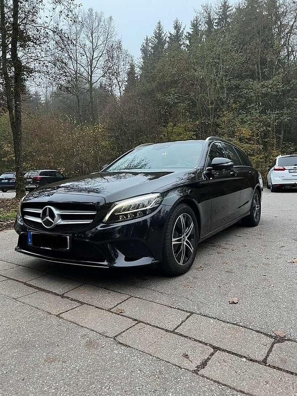 Gebraucht 2020 Mercedes C180 Avantgarde Kombi | 25.800 € (Guter Preis) - Bild 1/4