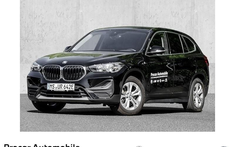 Schwarz Gebraucht 2021 BMW X1 Advantage SUV | 22.490 € (Guter Preis) - Bild 1/4