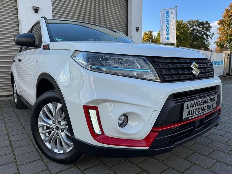 Weiß Gebraucht 2021 Suzuki Vitara SUV | 14.900 € (Guter Preis) - Bild 1/4