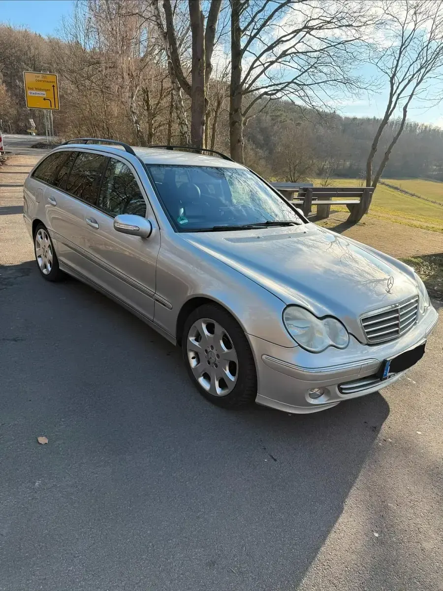 Gebraucht Mercedes C200 Avantgarde 163 PS (119 kW) 2005 Silber Kombi