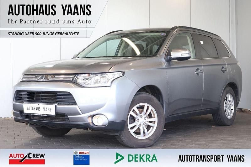 Grau Gebraucht 2013 Mitsubishi Outlander Invite SUV | 6.500 € (Guter Preis) - Bild 1/4