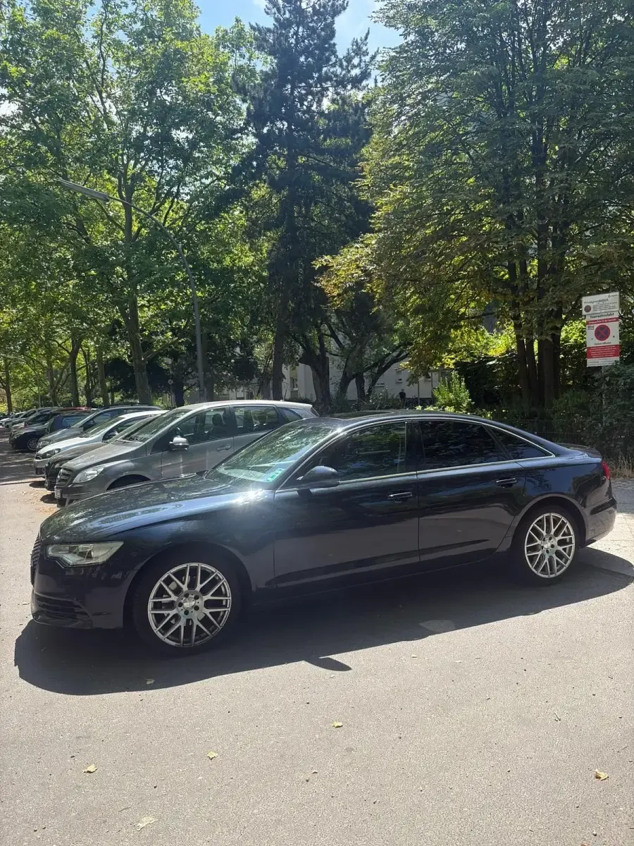 Gebraucht Audi A6 204 PS (150 kW) 2012 Blau Limousine