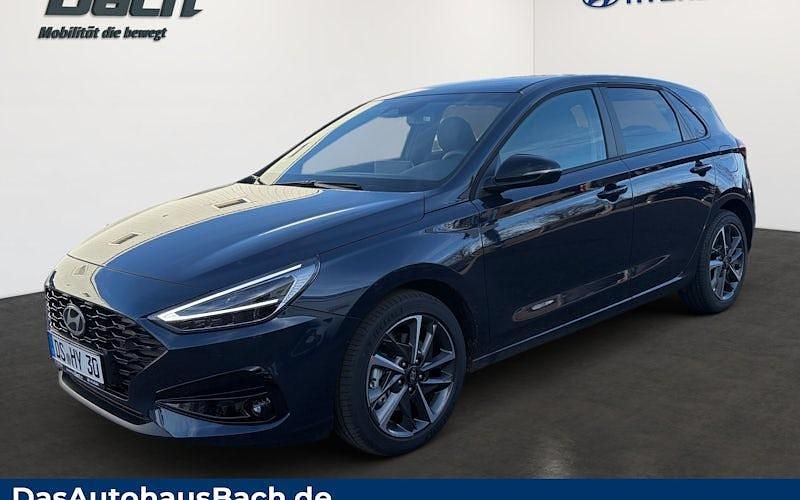 Neu Hyundai i30 Advantage 140 PS (102 kW) 2025 Blau Kombi