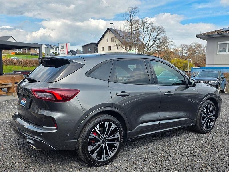 Gebraucht Ford Kuga ST-Line X 186 PS (136 kW) 2025 Grau SUV