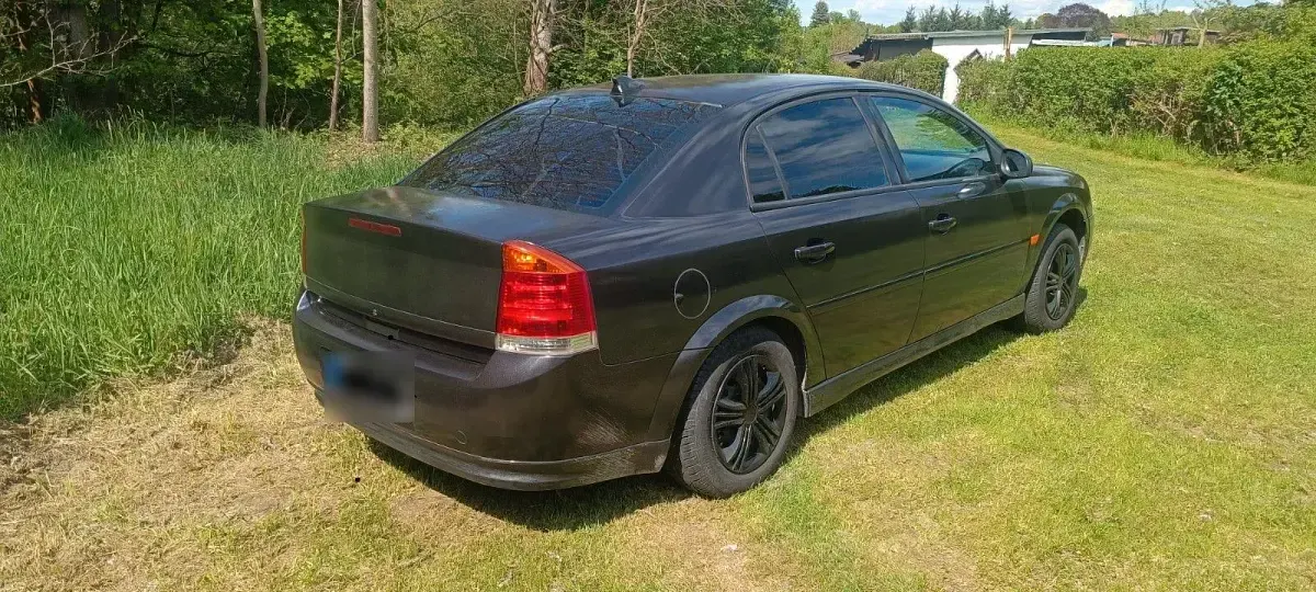 Gebraucht Opel Vectra 122 PS (89 kW) 2003 Schwarz Limousine