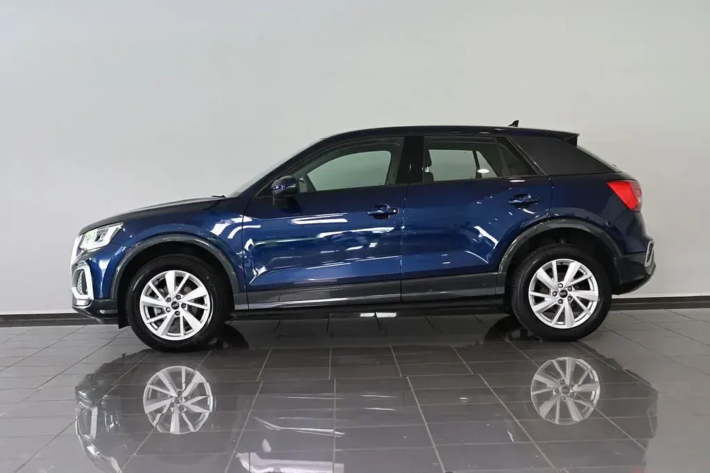 Gebraucht Audi Q2 Advanced 116 PS (85 kW) 2023 Navarrablau metallic SUV
