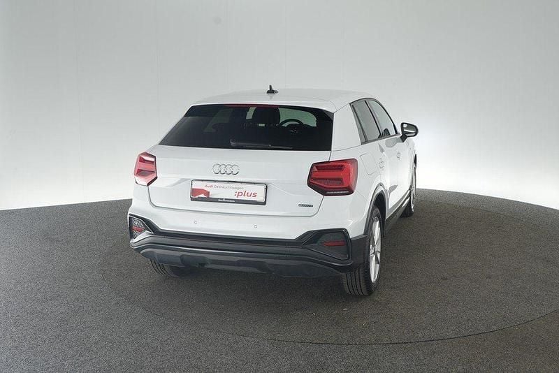 Gebraucht Audi Q2 S-Line 190 PS (139 kW) 2025 Gletscherweiß metallic SUV