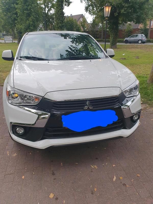 Weiß Gebraucht 2017 Mitsubishi ASX SUV | 12.500 € (Fairer Preis) - Bild 1/4