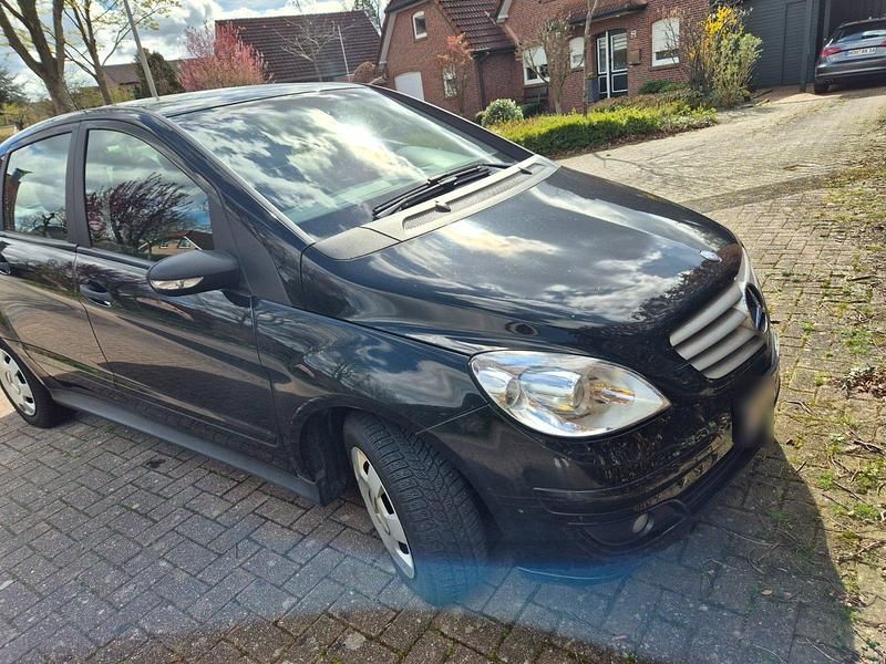 Gebraucht Mercedes B150 95 PS (69 kW) 2006 Schwarz Van / Kleinbus