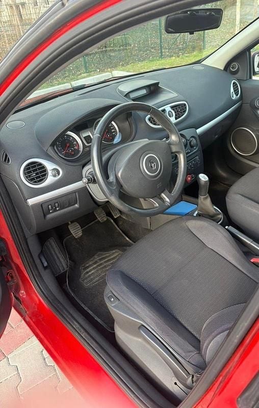 Gebraucht Renault Clio II Dynamique 88 PS (64 kW) 2006 Schwarz Limousine