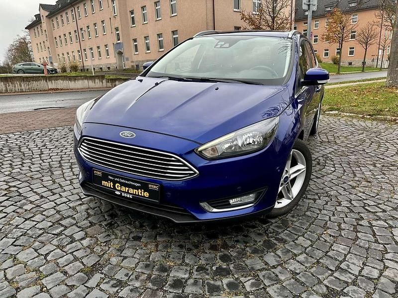 Indicblau metallic Gebraucht 2018 Ford Focus Titanium Kombi | 9.900 € (Guter Preis) - Bild 1/4