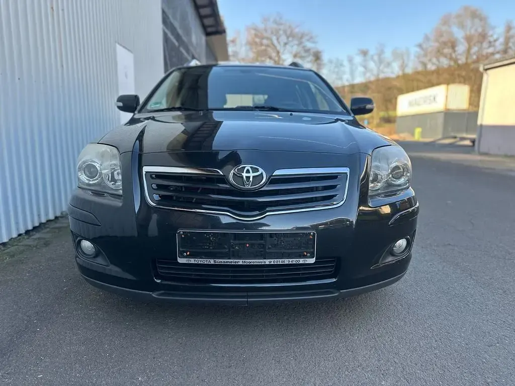 Gebraucht Toyota Avensis 129 PS (94 kW) 2008 Night time black Kombi