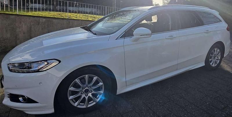 Gebraucht Ford Mondeo Titanium 211 PS (155 kW) 2016 Weiß Kombi